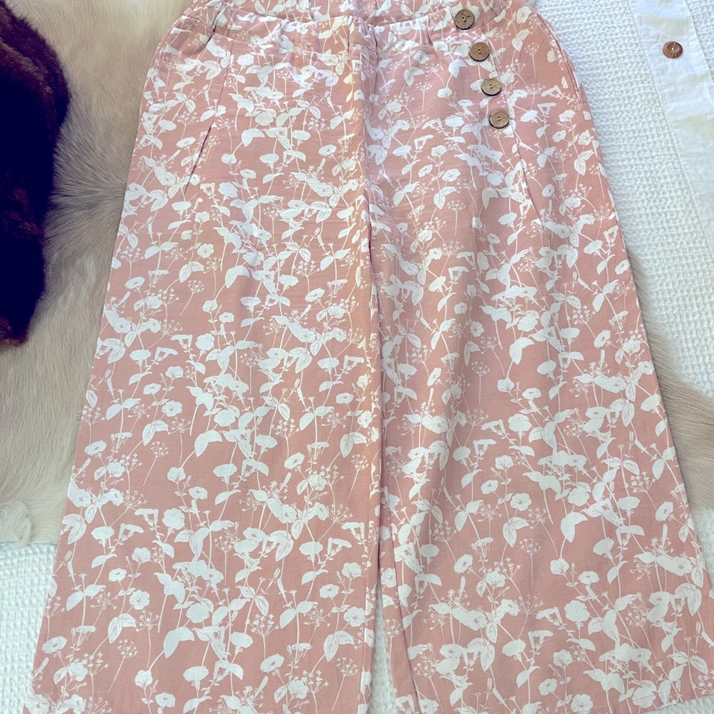 New ladies cotton capris